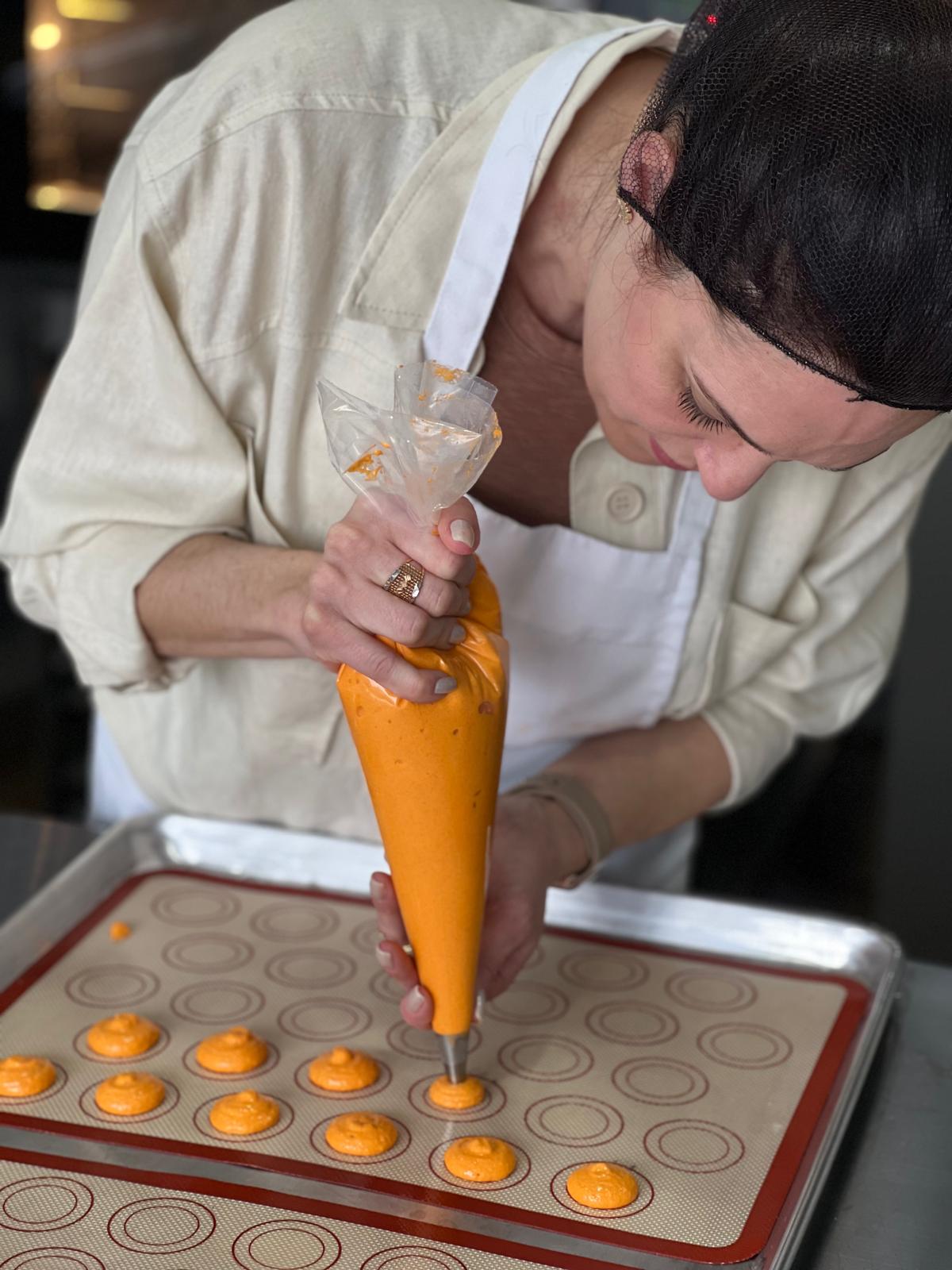 Bolo personalizado e doces artesanais da Doce Ternura Cakes em Davenport e Orlando, FL — modelo 71